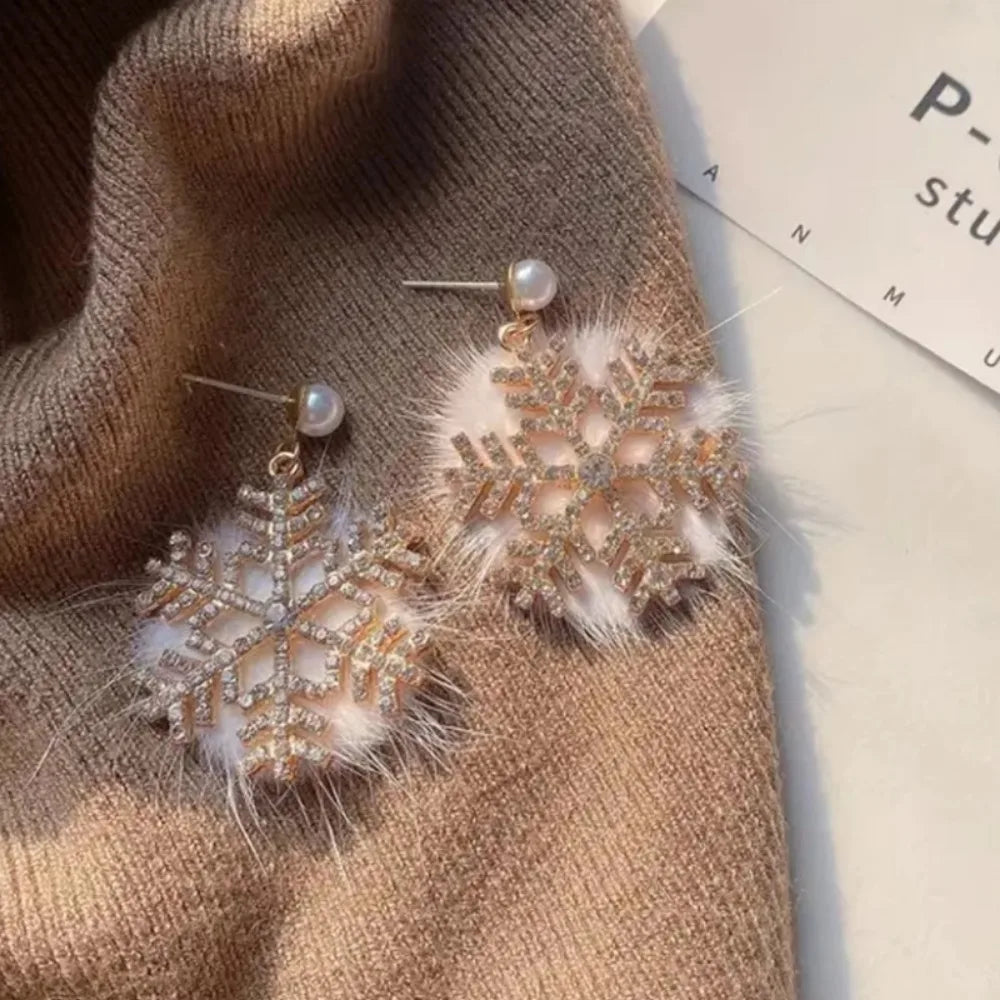 2025 New Christmas Snowflake Plush Dangle Earrings