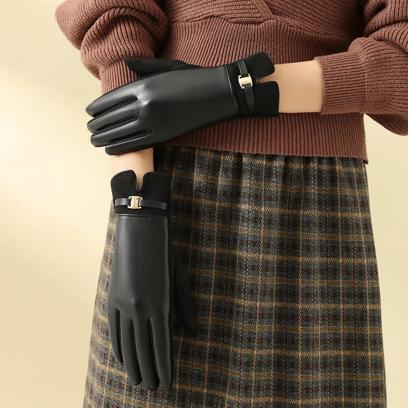1 Pair of Gloves for Women in Winter Fleece-Lined