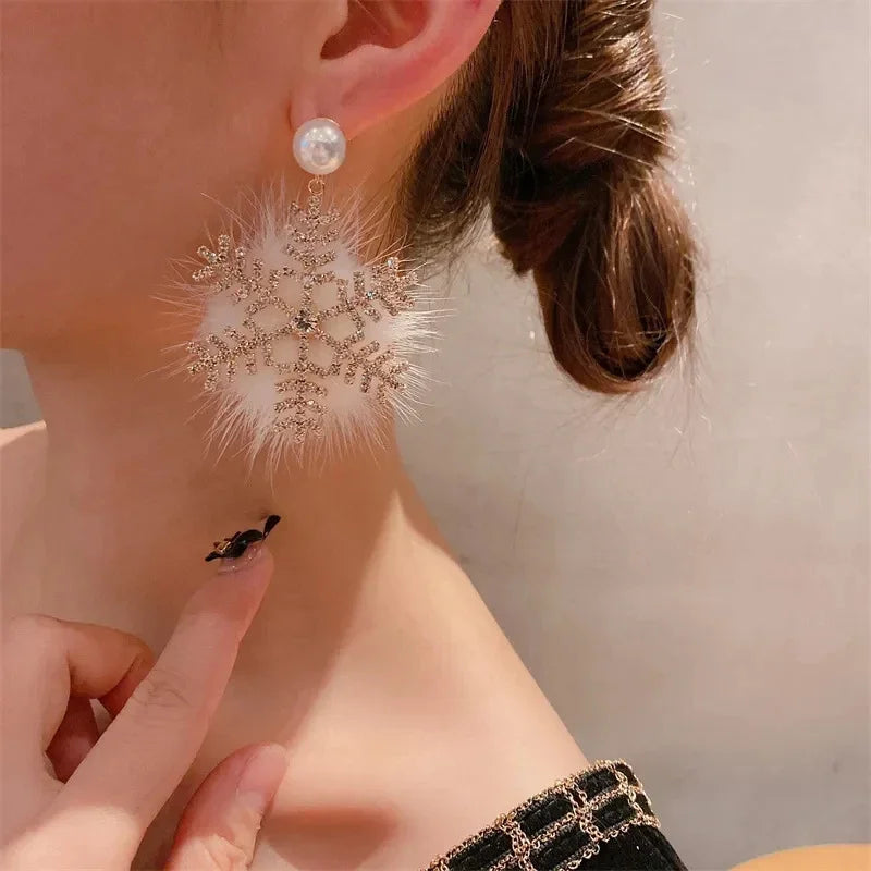 2025 New Christmas Snowflake Plush Dangle Earrings