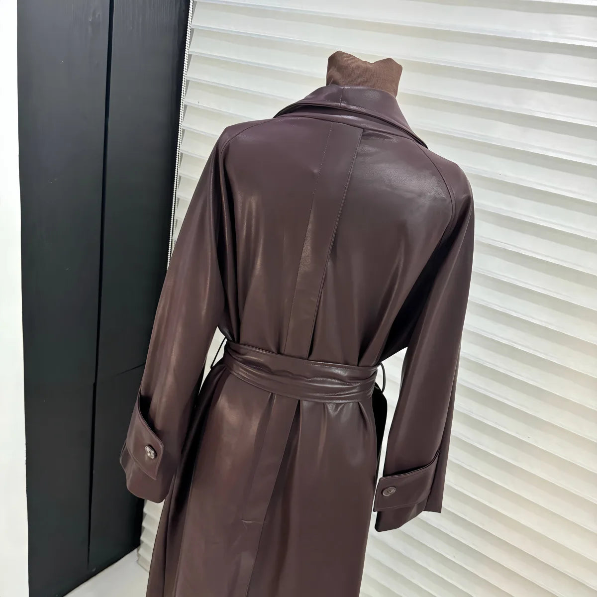 French temperament large lapel collar medium and long leather jacket