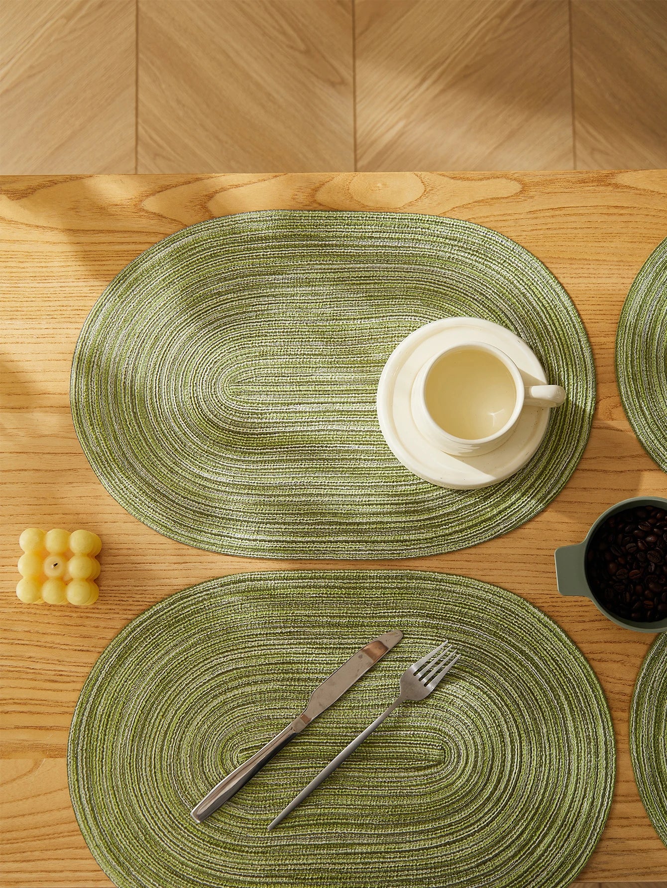 Placemats Set of 4,Heat resistant pad,Place Mat Washable Table Mats