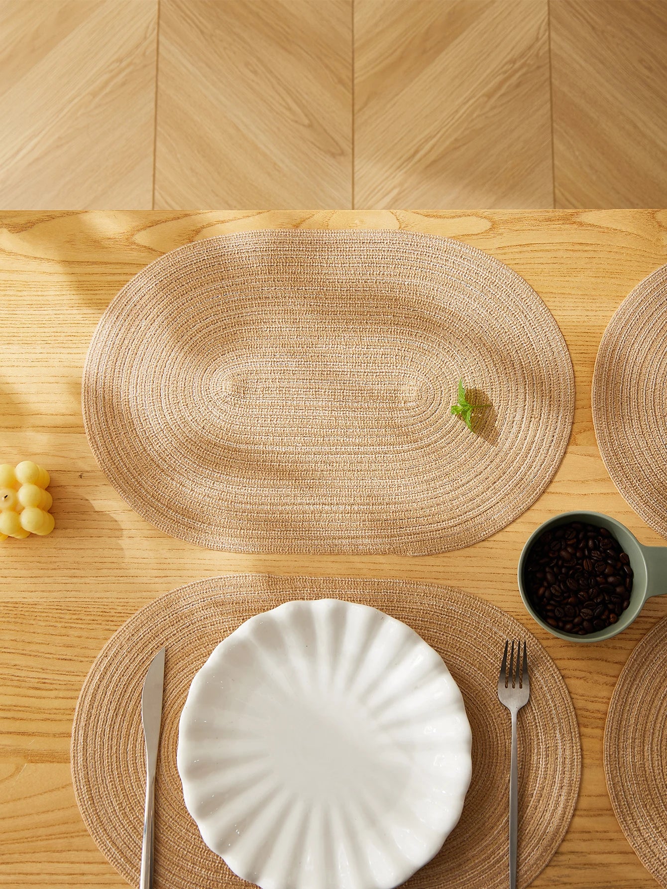 Placemats Set of 4,Heat resistant pad,Place Mat Washable Table Mats