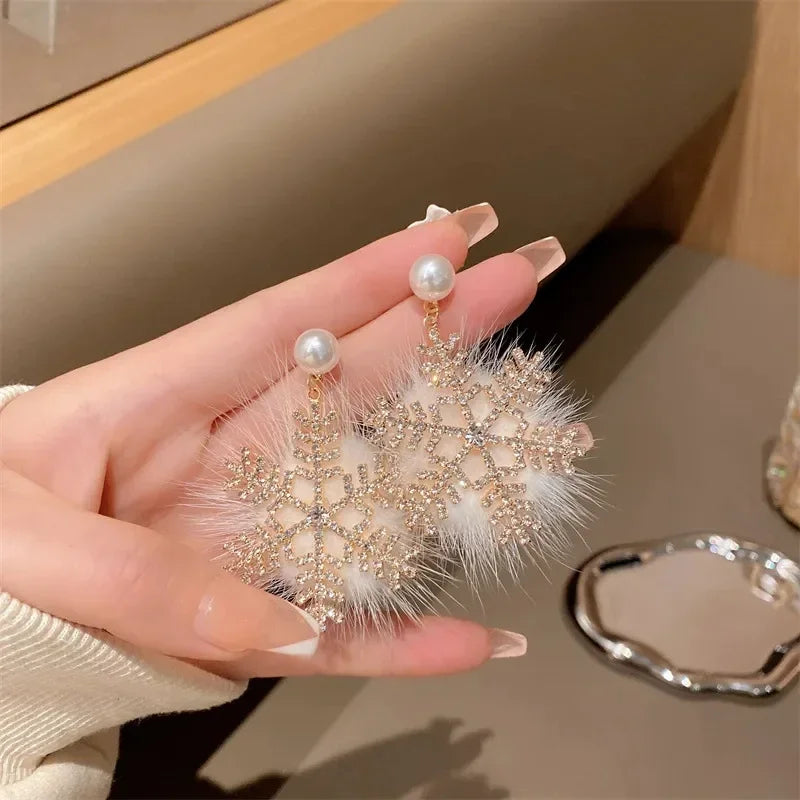 2025 New Christmas Snowflake Plush Dangle Earrings