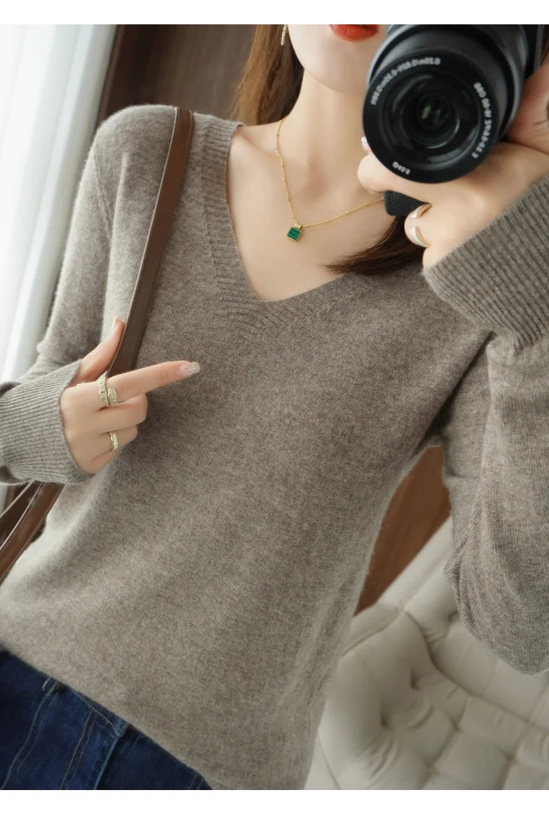 New Cashmere Women's V-neck Pullover