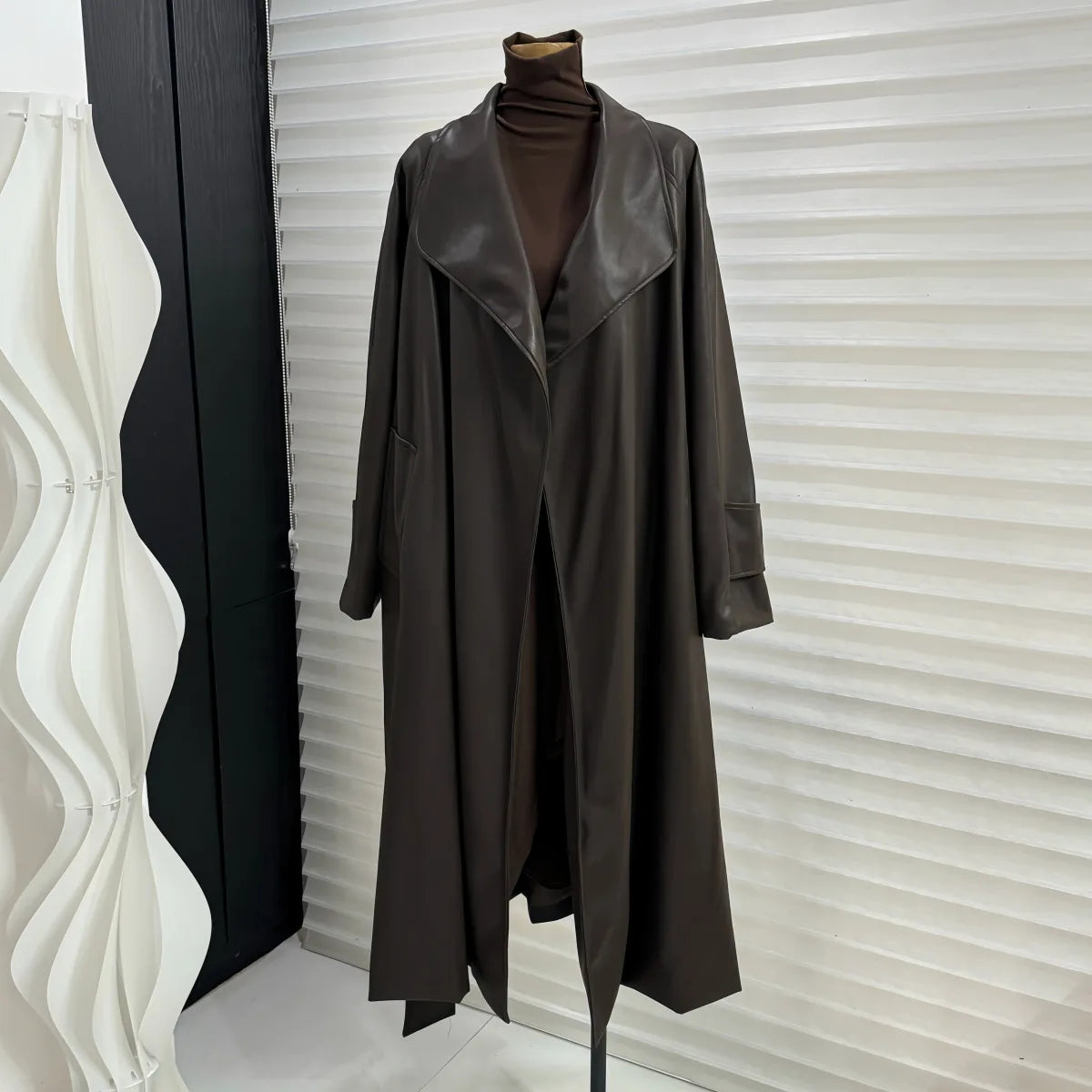 French temperament large lapel collar medium and long leather jacket