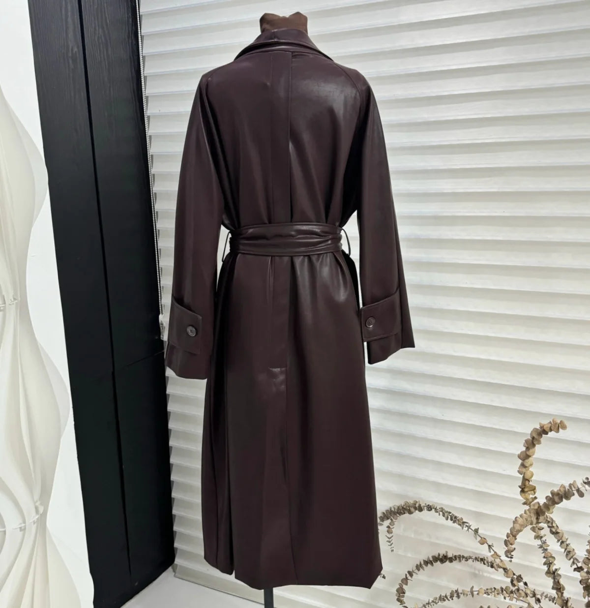 French temperament large lapel collar medium and long leather jacket