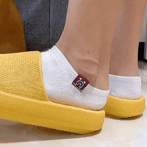 Women Thick Platform Cloud Slippers