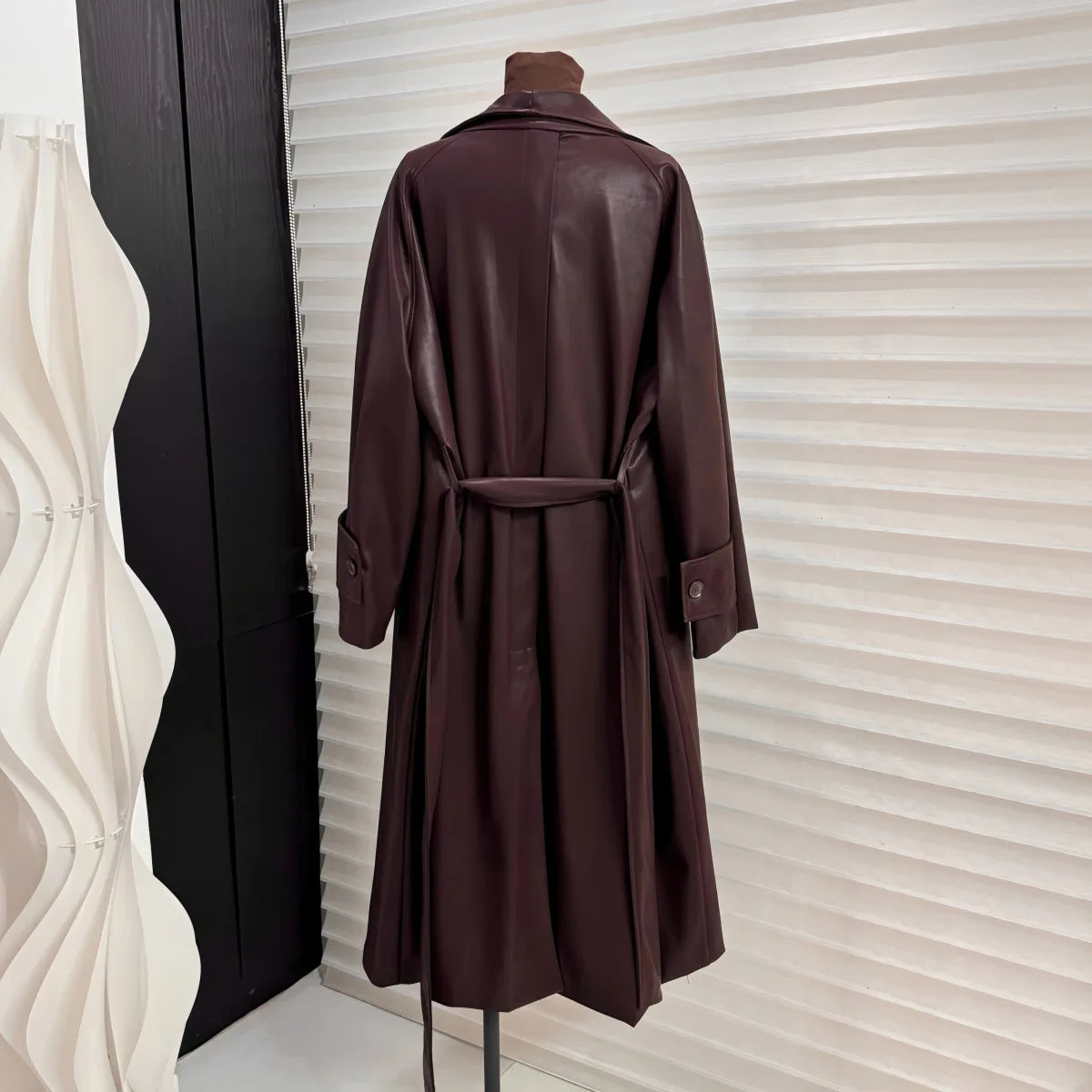 French temperament large lapel collar medium and long leather jacket