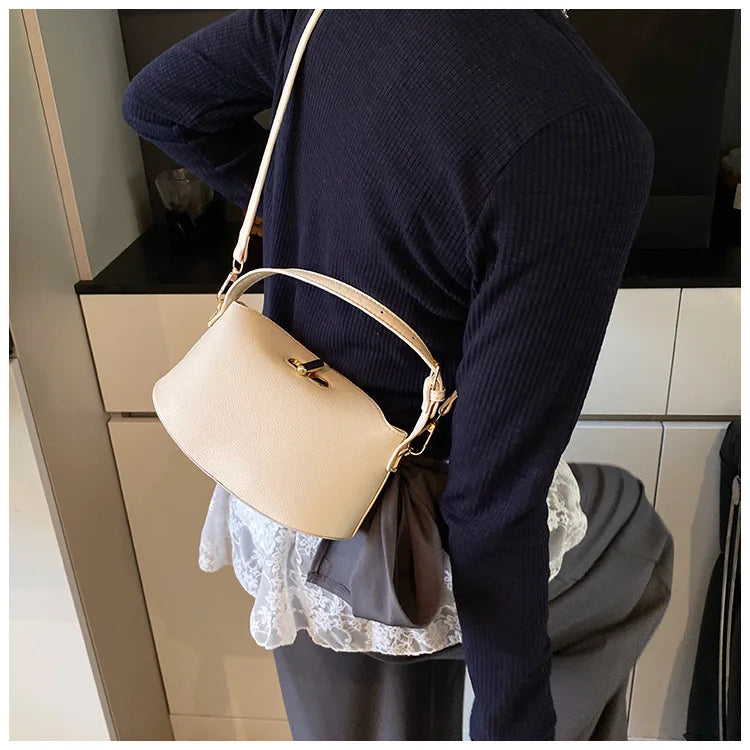 Niche Brand Women's Fashion Handbag Soft Versatile