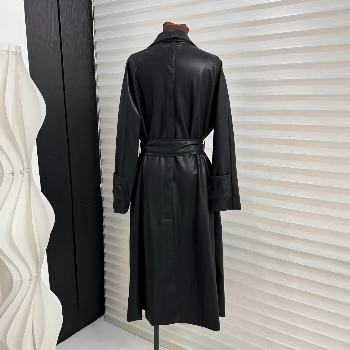 French temperament large lapel collar medium and long leather jacket