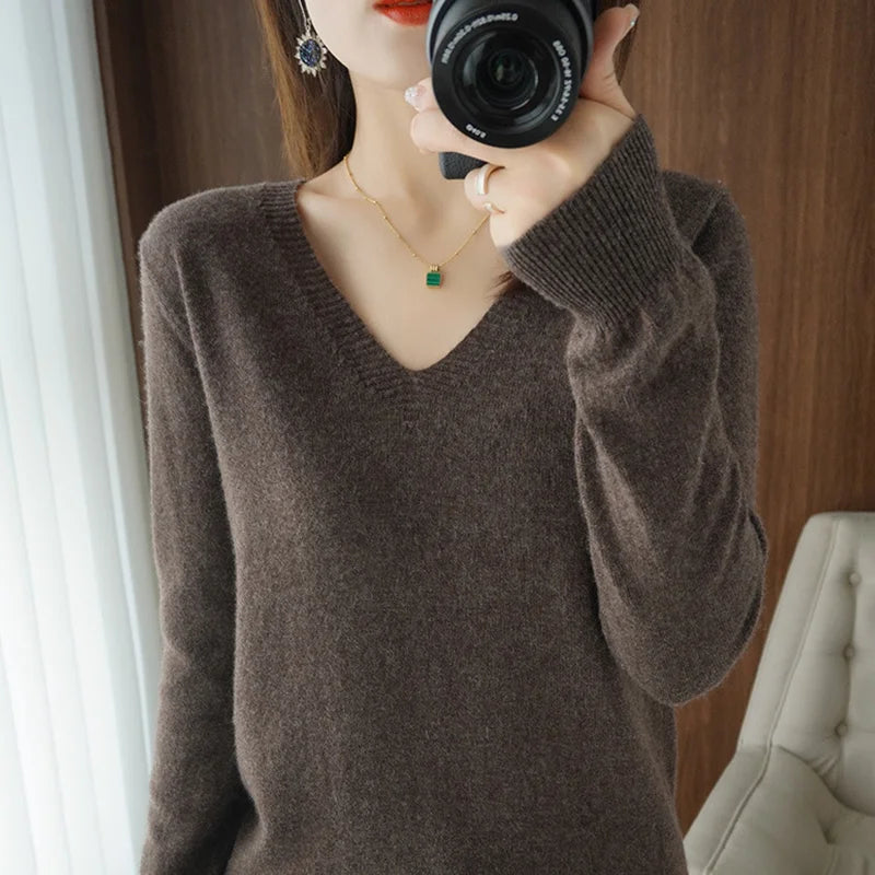 New Cashmere Women's V-neck Pullover
