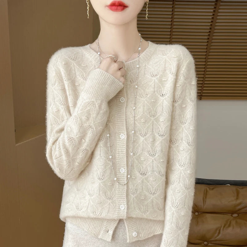 Round Neck Hollowed Out 100 Wool Knitted Cardigan
