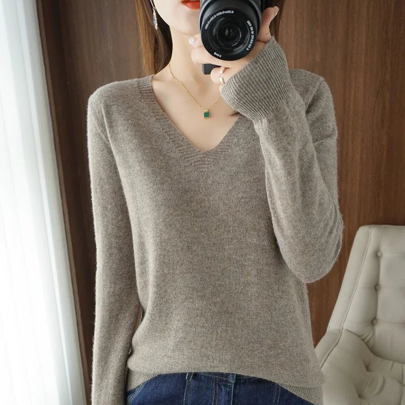 New Cashmere Women's V-neck Pullover