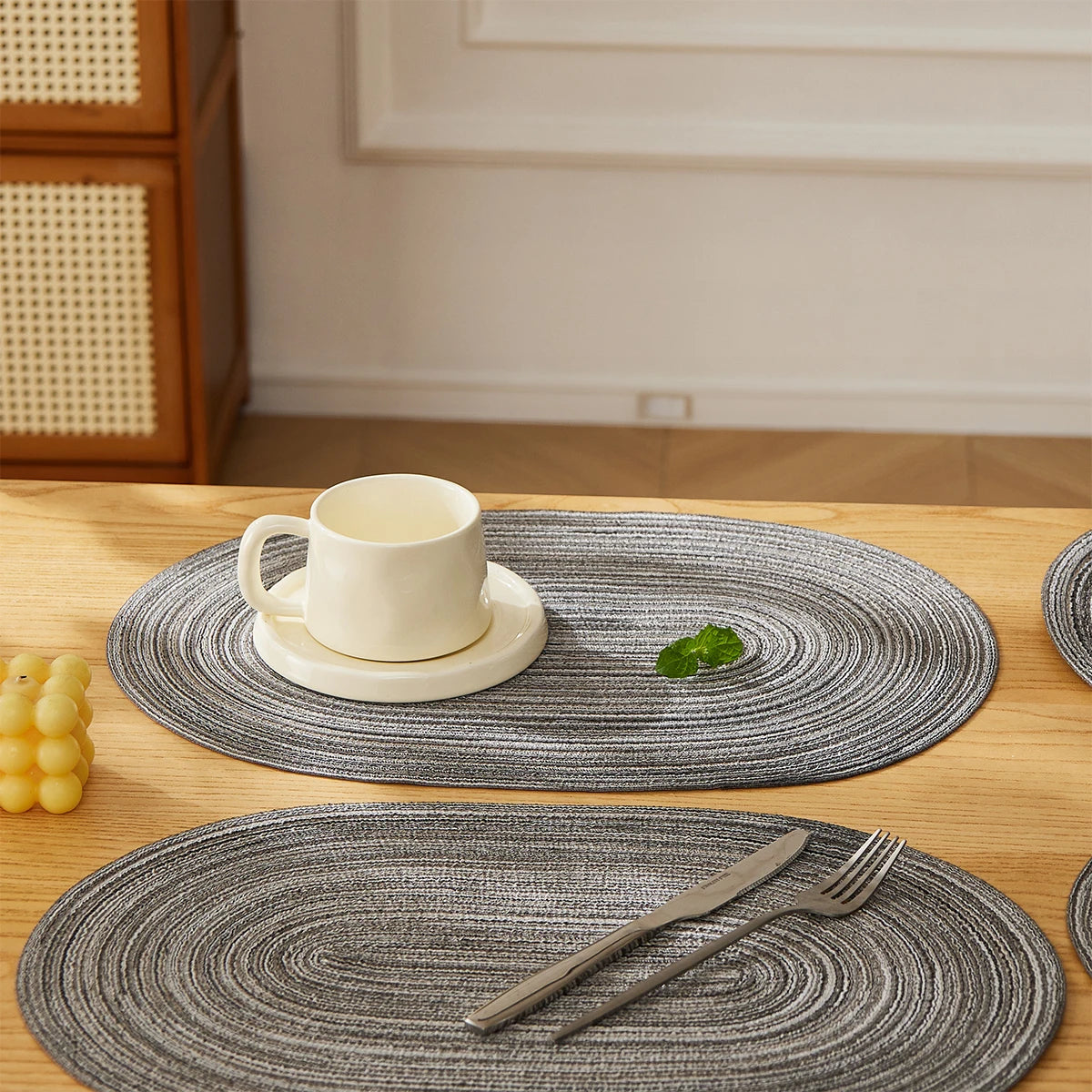 Placemats Set of 4,Heat resistant pad,Place Mat Washable Table Mats