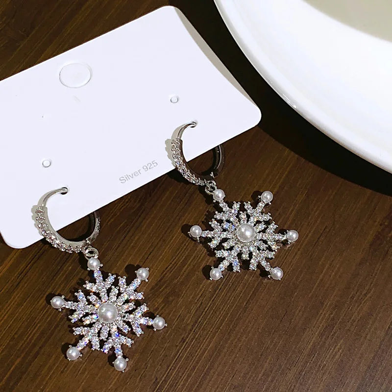 Sparking Snowflake Earrings