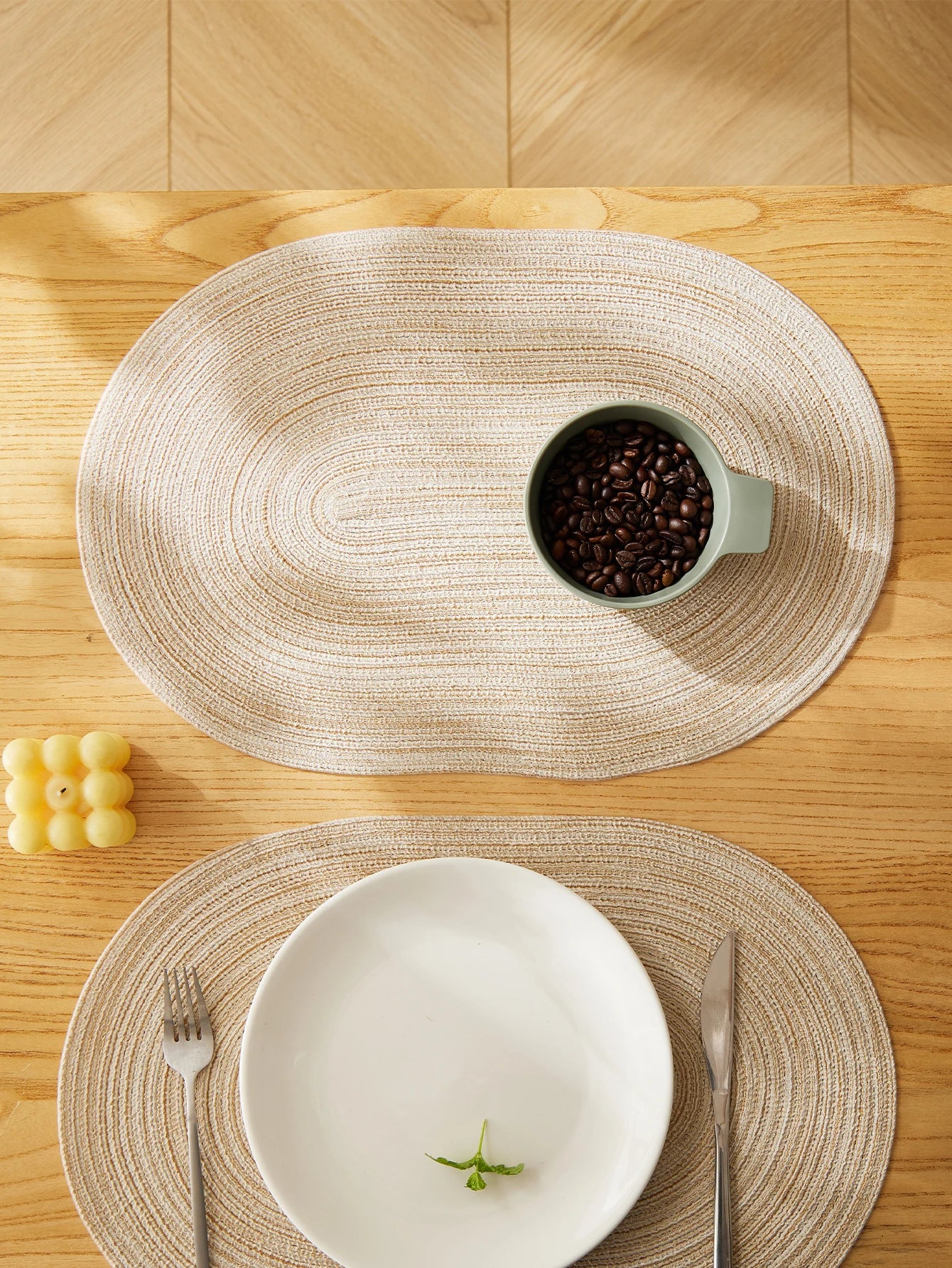 Placemats Set of 4,Heat resistant pad,Place Mat Washable Table Mats