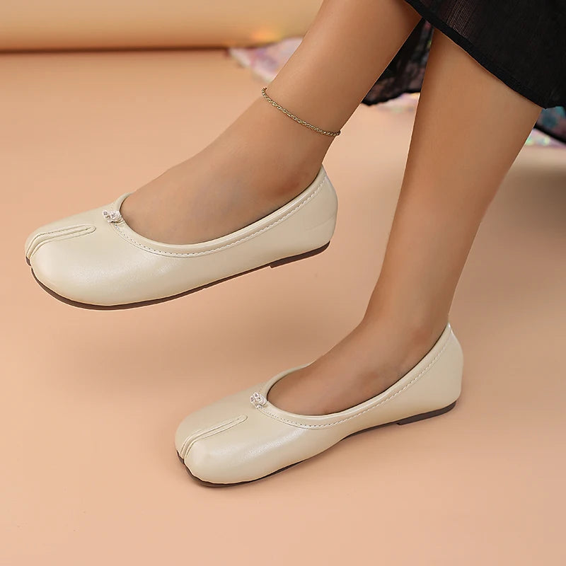2025 Women's Leather Toe Separator Loafers Flat