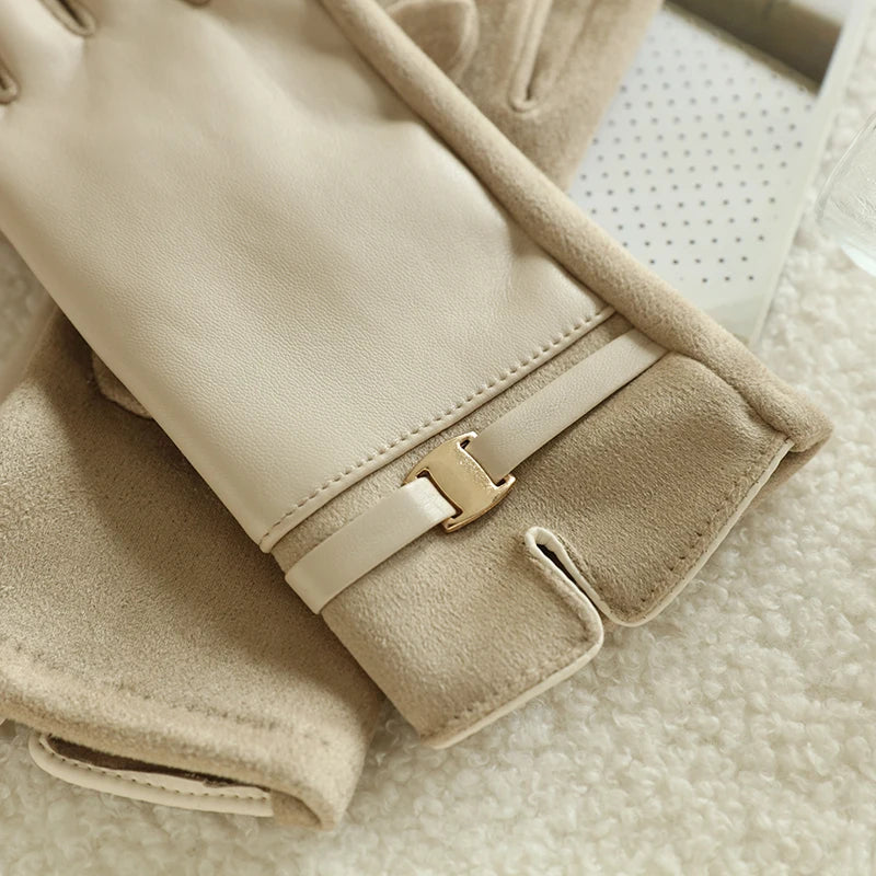 1 Pair of Gloves for Women in Winter Fleece-Lined