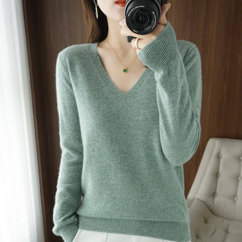 New Cashmere Women's V-neck Pullover