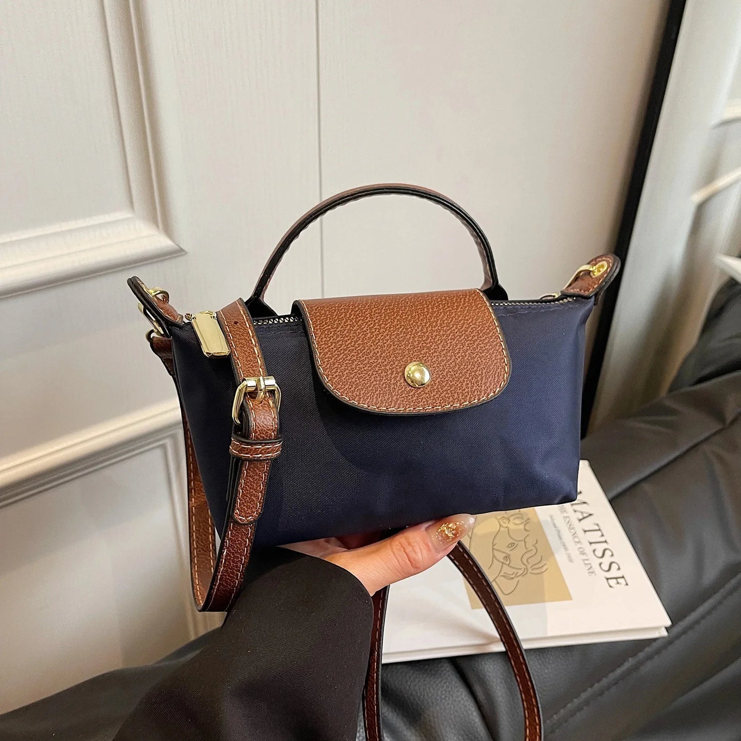 Retro Fashion Nylon Dumpling Bag