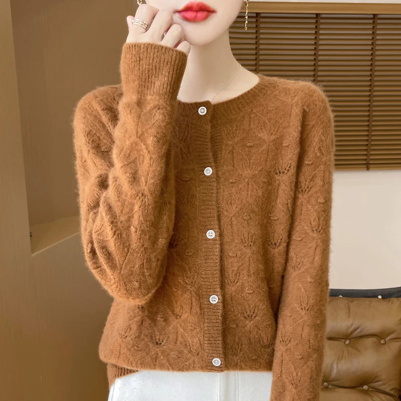 Round Neck Hollowed Out 100 Wool Knitted Cardigan
