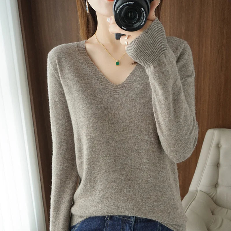 New Cashmere Women's V-neck Pullover
