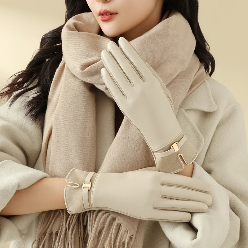 1 Pair of Gloves for Women in Winter Fleece-Lined