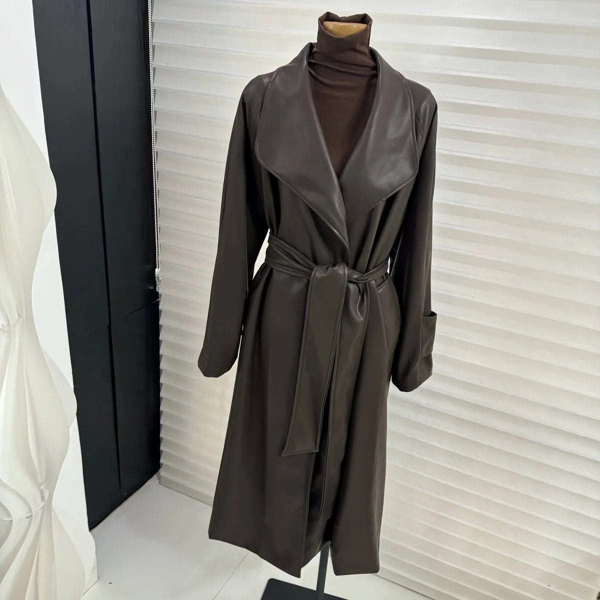 French temperament large lapel collar medium and long leather jacket