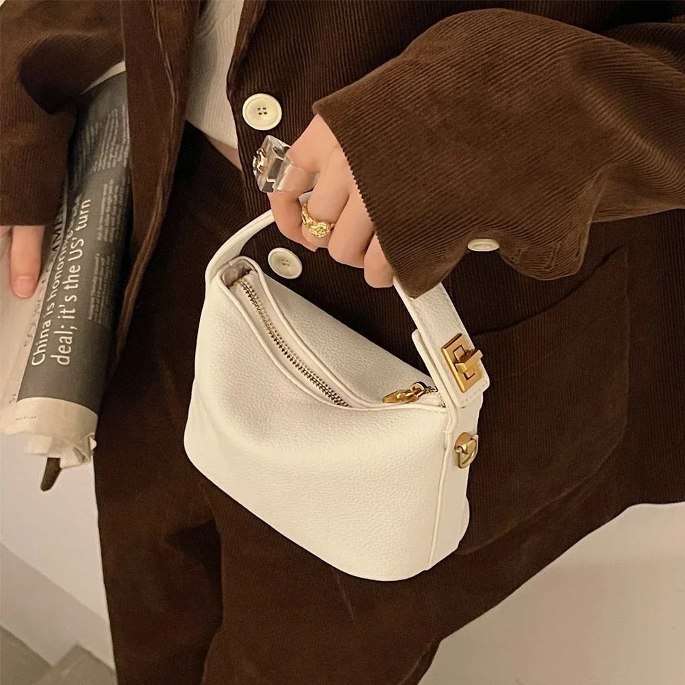 Simple and retro handbag, crossbody bag, soft leather small square bag